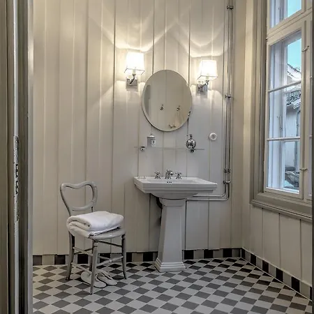 Camillas Hus Hotell 3*